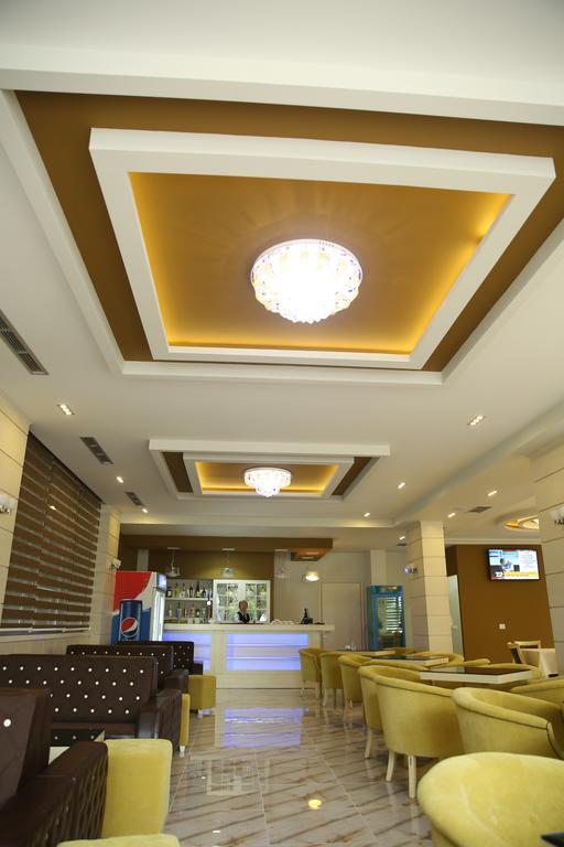 Hotel Pogradeci Экстерьер фото