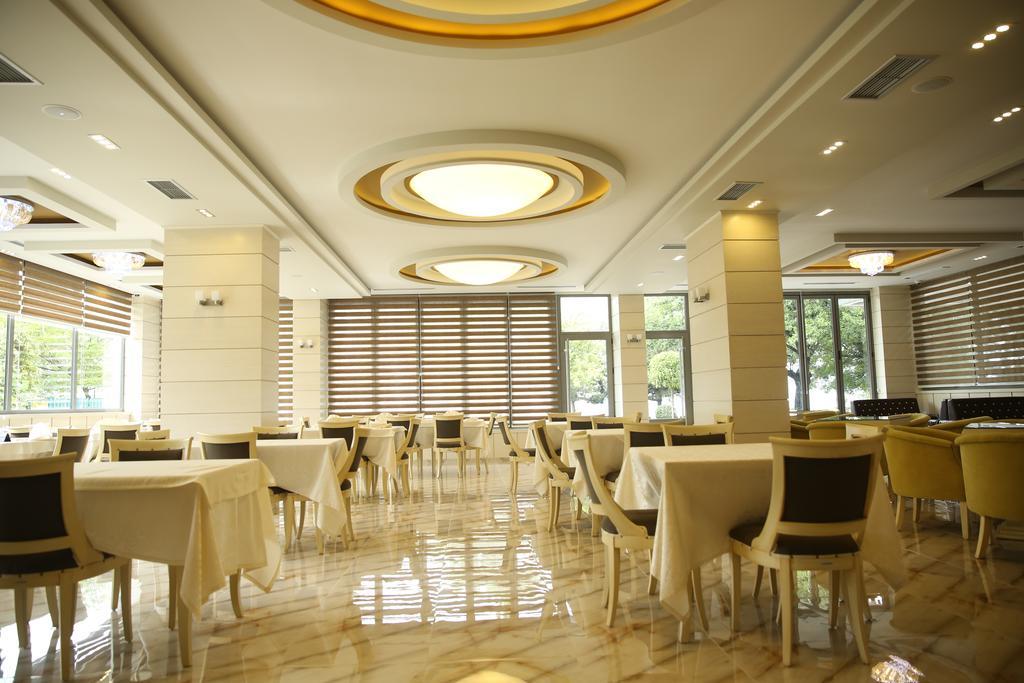 Hotel Pogradeci Экстерьер фото