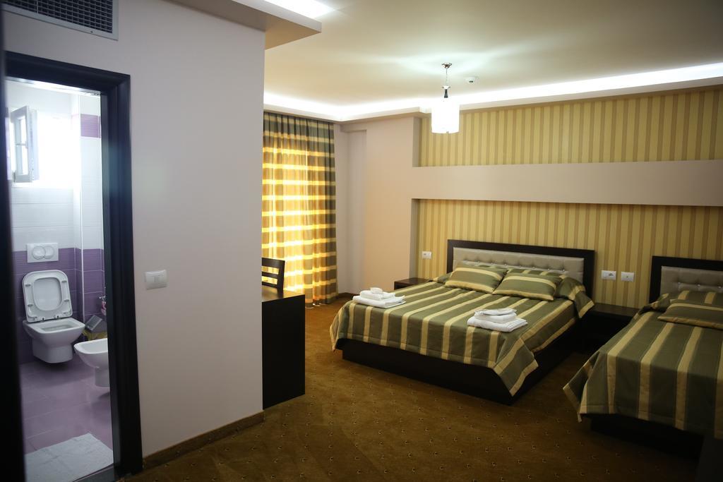 Hotel Pogradeci Номер фото