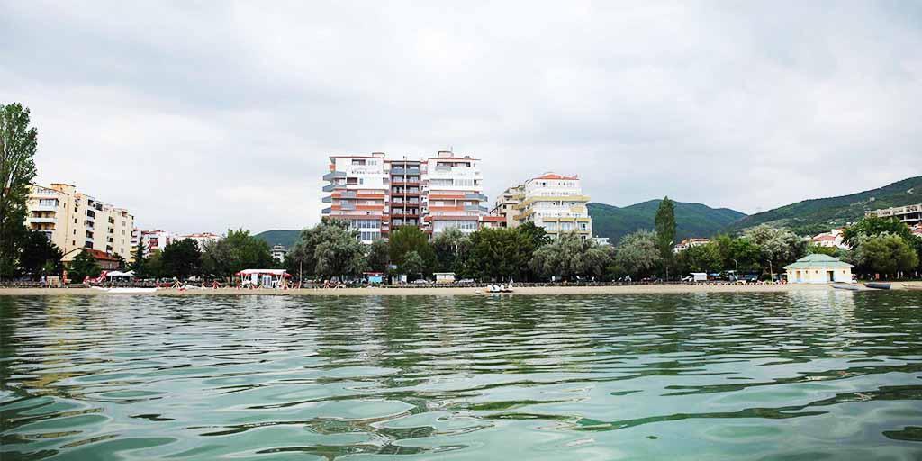 Hotel Pogradeci Экстерьер фото