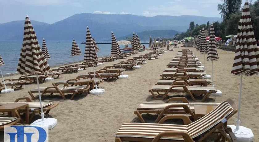 Hotel Pogradeci Экстерьер фото